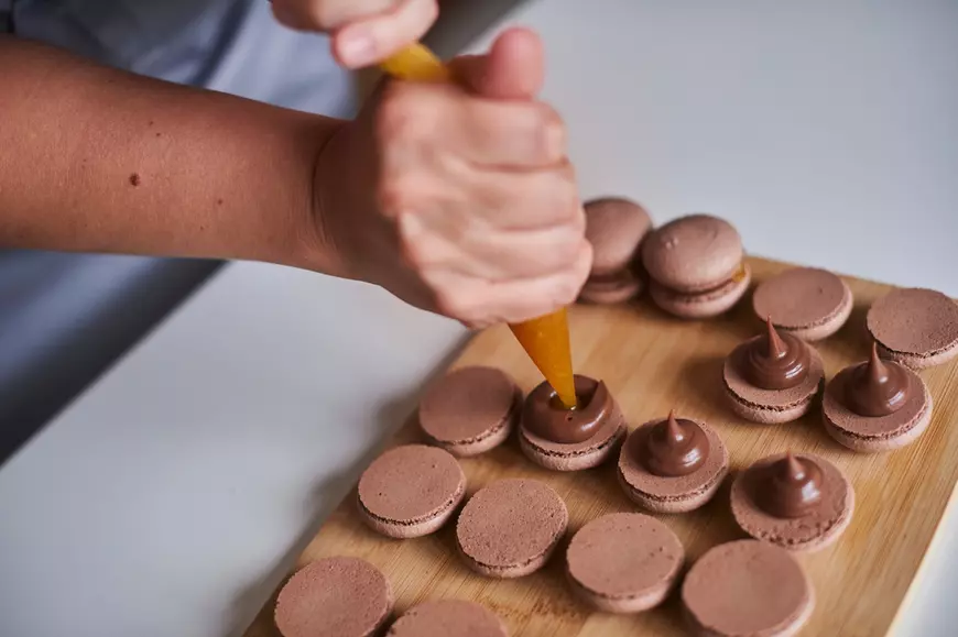 Macarons de ciocolată