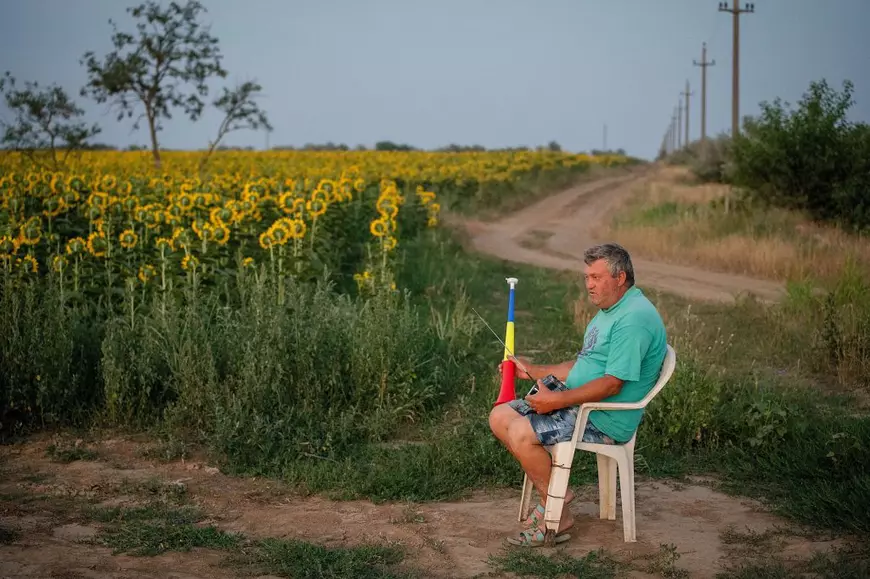 Viața agricultorilor din „deșertul Olteniei”, unde se fac pepenii de Dăbuleni. „O luptă pentru supraviețuire în care au scos toate rezervele”