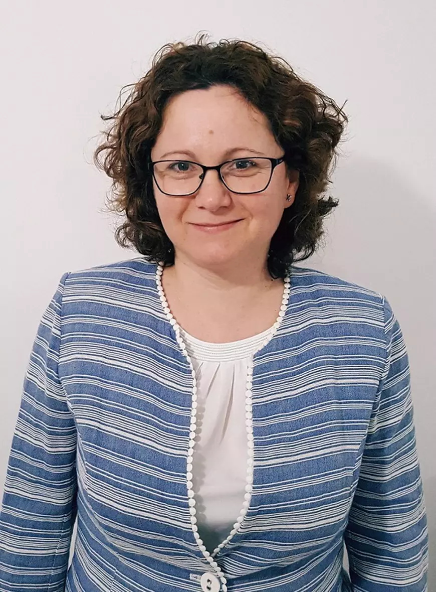 „Mai trăgeam o linie în ultima bancă”. Mărturiile a trei elevi de liceu care consumă droguri sub ochii părinților și ai profesorilor. Cum au acces minorii la substanțele interzise