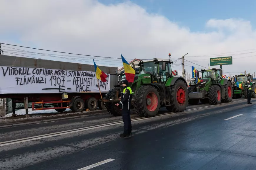 REPORTAJ. Ce nu s-a văzut la TV de la adevăratul protest al transportatorilor și fermierilor: „Ne învățăm copiii să plece în altă parte. Nu putem să-i condamnăm la sărăcie”