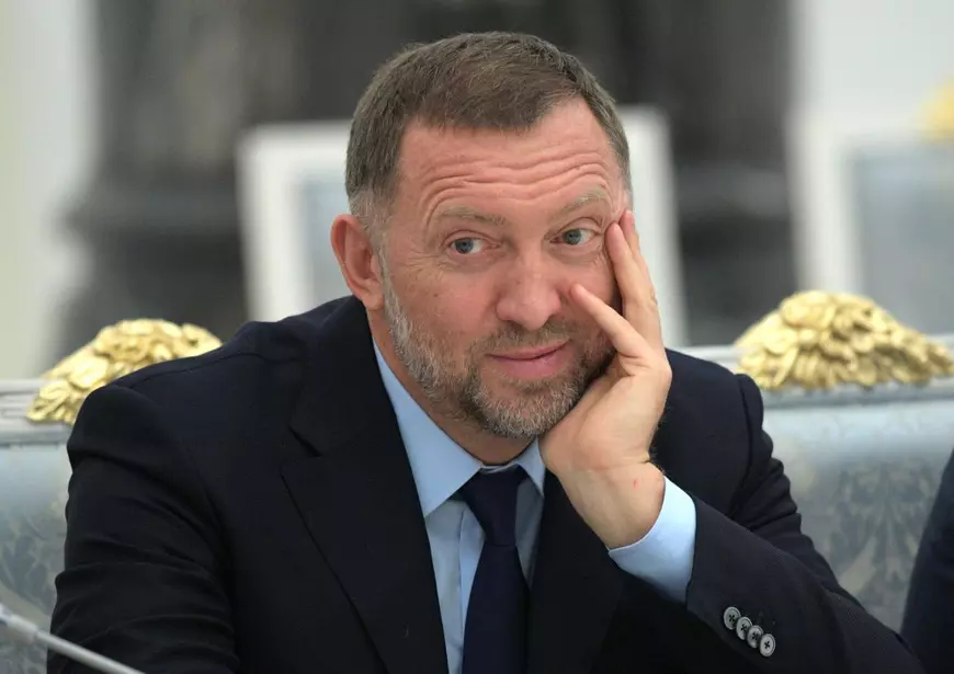 România nu a sancționat niciun oligarh și nicio firmă din Rusia. Cum a scăpat gigantul Lukoil