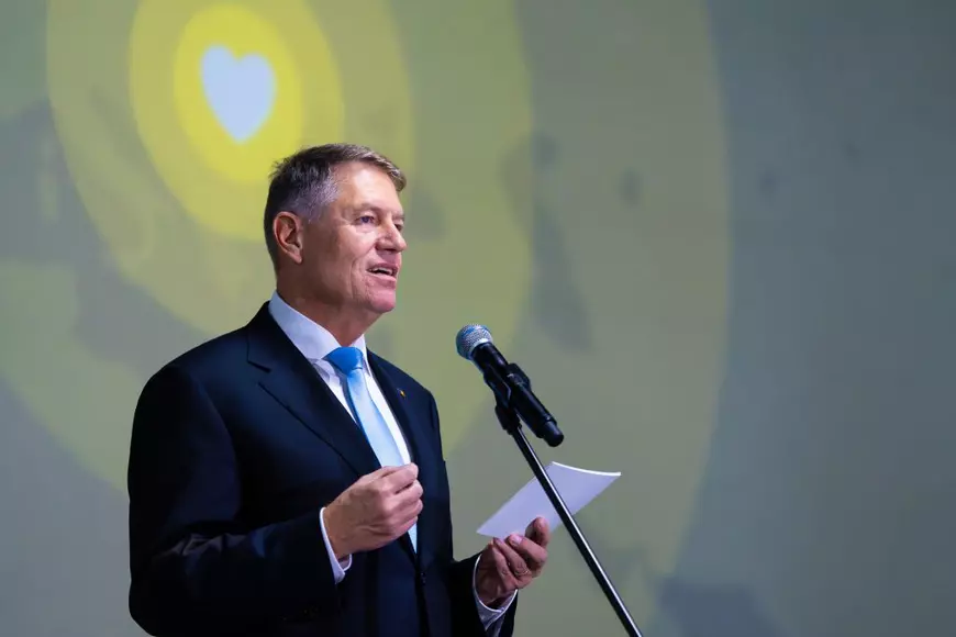 Administrația Prezidențială, pentru Libertatea: „De când a depus jurământul, Klaus Iohannis nu a avut concediu de odihnă, în sensul definit de legislația muncii”. Luni, prima apariție publică după o lună