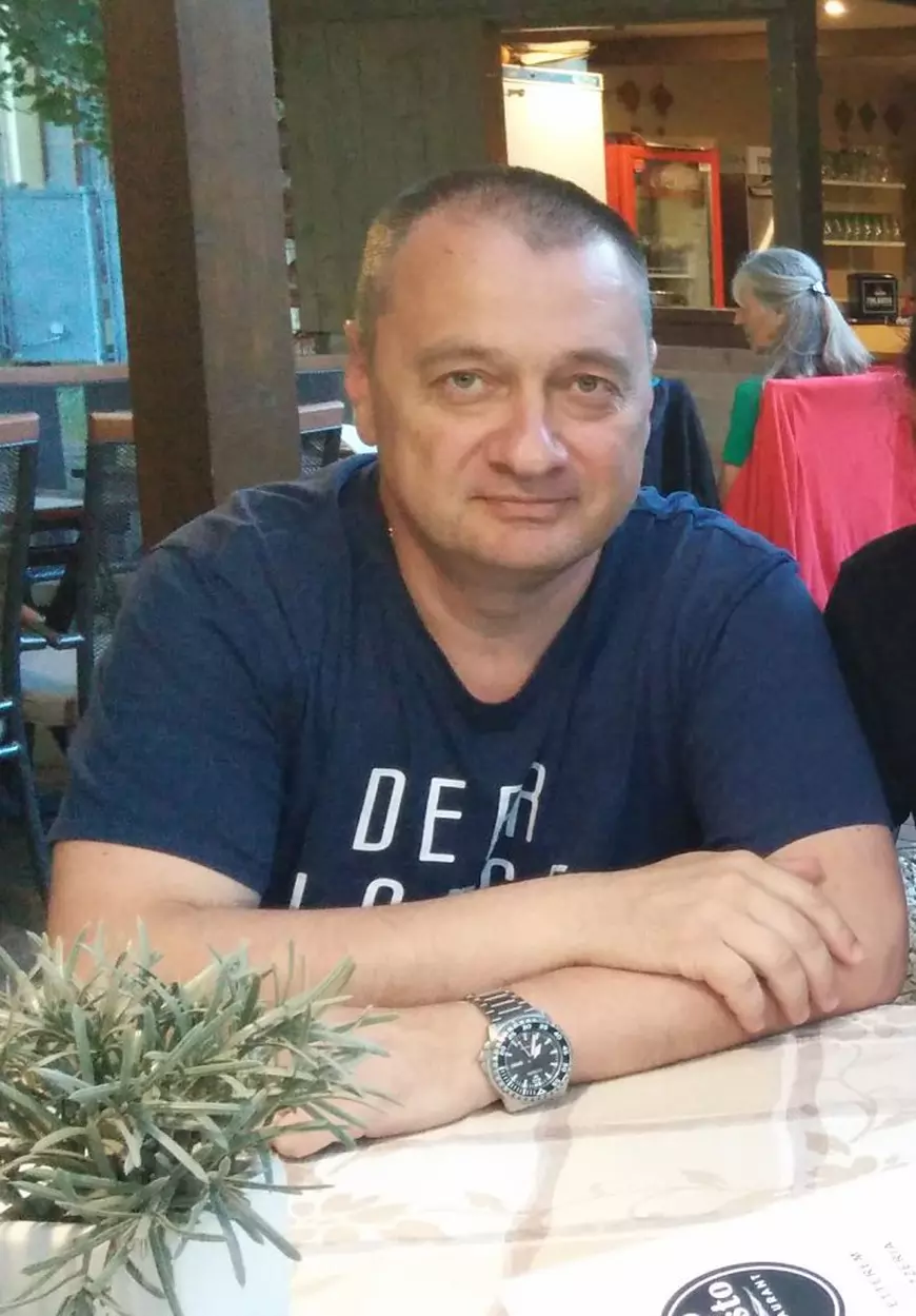 Povestea românului care a trebuit să meargă în Ungaria ca să-și repare mașina, pentru că niciun service din România nu-i recunoștea defectul: „Mă simțeam umilit”