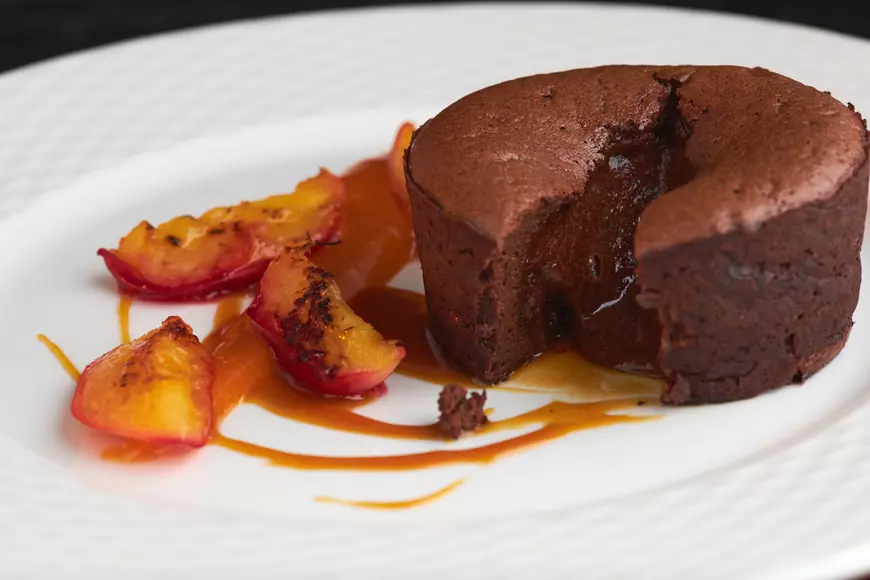 Lava cake cu caramel sărat