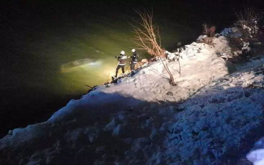 Cum s-au îndurat șefii CNAIR să monteze un parapet care „nu se justifica” în Clisura Dunării. S-a întâmplat abia după decesul cântăreței Anca Pop 