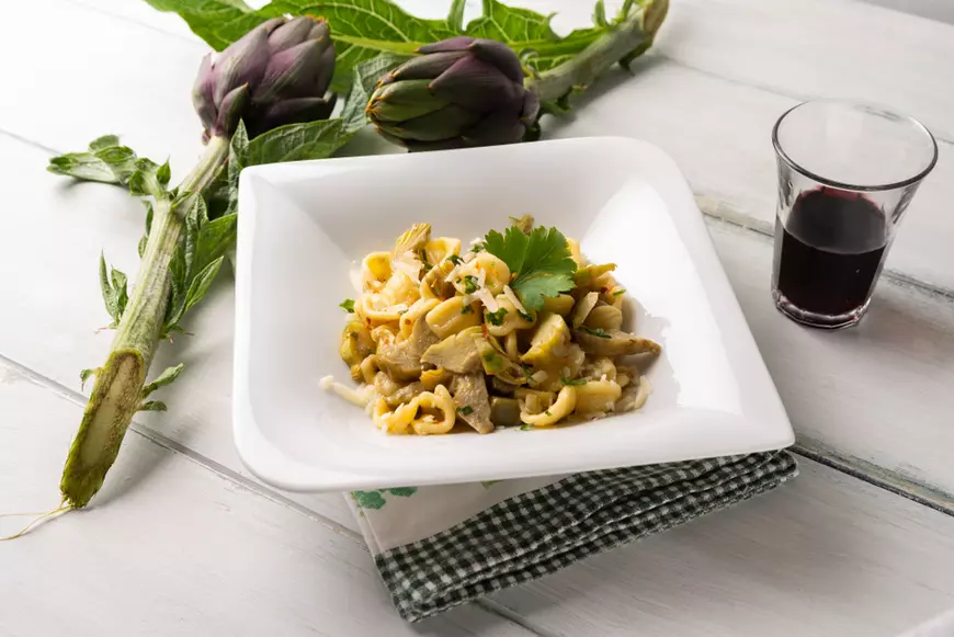 Salată de anghinare cu parmezan