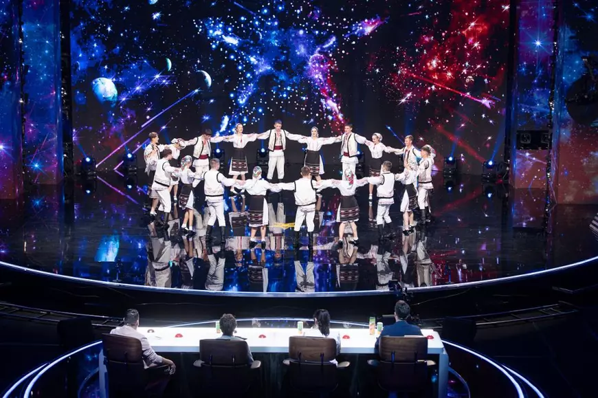 Ansamblul Hecenii a primit Golden Buzz de la Andra la „Românii au talent”, sezonul 14: „Văzându-vă pe voi, folclorul nu o să moară niciodată”