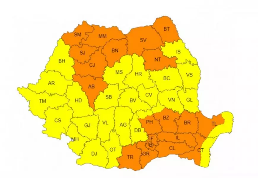 Toată țara, sub alertă meteo. Avertizări cod portocaliu și cod galben, rafale de vânt de peste 120 km/h