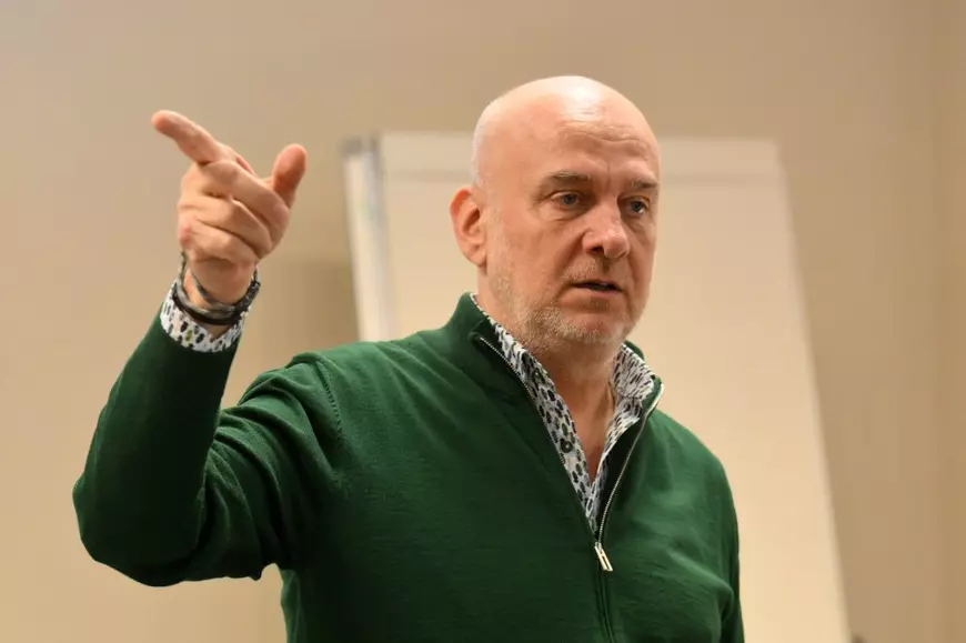 EXCLUSIV | Profiturile lanțurilor de farmacii din România s-au dublat în patru ani, iar cele ale producătorilor de medicamente au crescut cu peste 75%