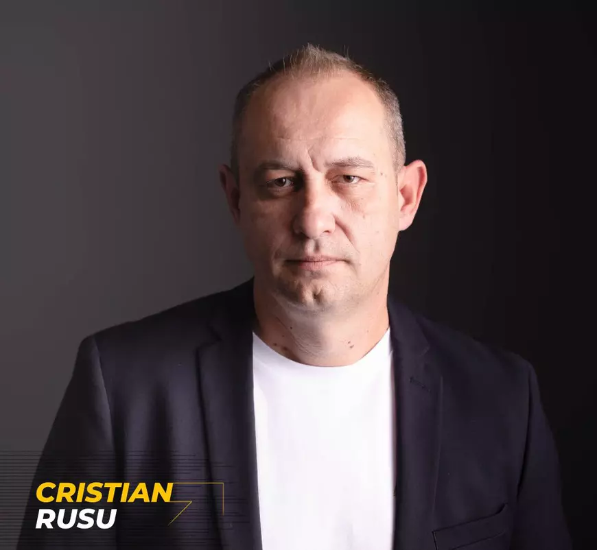 Regizorul Florin Iepan, despre neajunsurile politicii locale dintr-o comună aflată lângă Timișoara: „Îți trosnesc un cartier de blocuri lângă casă și s-a dus visul tău”