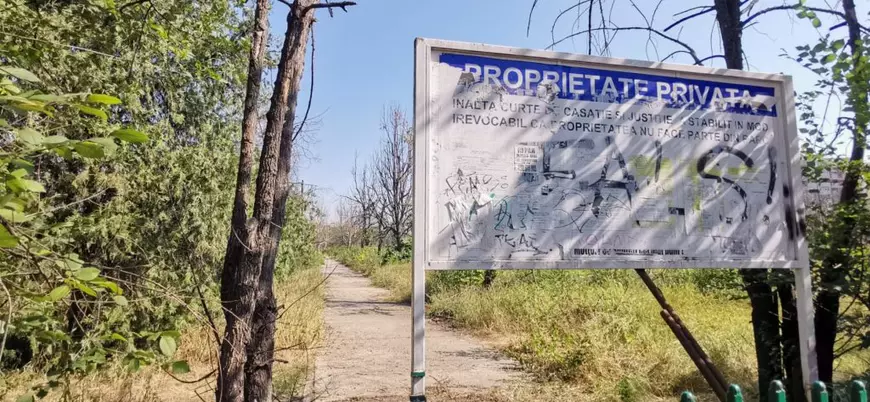 Cum a devenit o femeie de 90 de ani „moșieră” pe domeniul public din inima Bucureștiului. Locuitorii zonei cer în instanță anularea retrocedării „în natură” a Parcului IOR