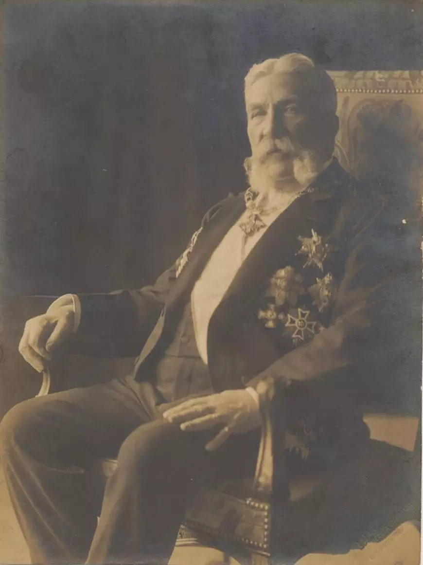 Istoria Castelului Cantacuzino din Bușteni: cum a ajuns palatul „Nababului” în proprietatea unui oligarh rus susținut de Vladimir Putin