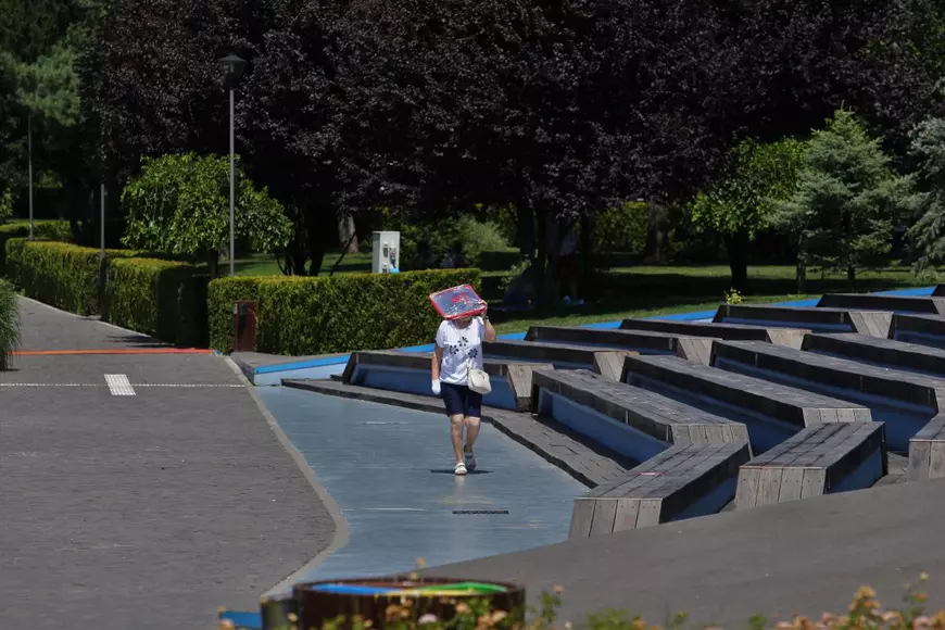 Ce este „insula urbană de căldură”: „În centru avem chiar și cu 7 grade mai cald decât la periferii”. Beneficiile și dezavantajele aerului condiționat