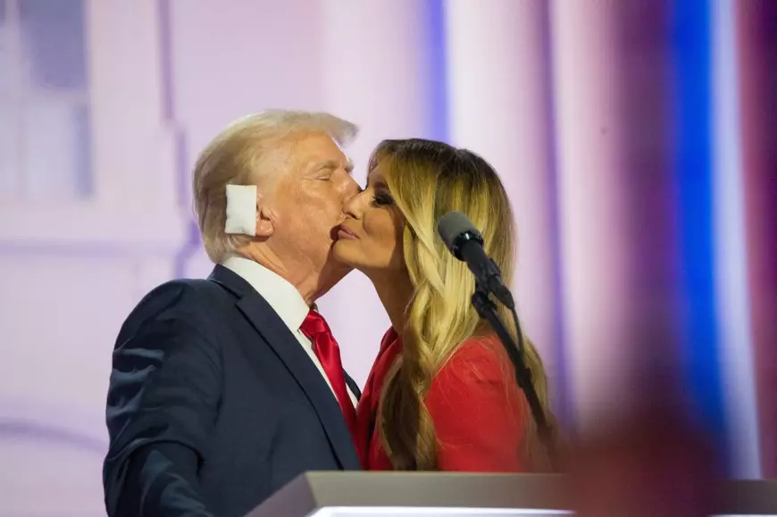 Melania, apariție strălucitoare la discursul lui Trump: „Arăta mai degrabă ca și cum ar defila pe un podium. Face doar ce vrea ea”