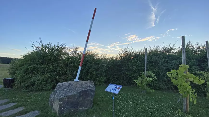 Am ajuns în centrul geografic al Uniunii Europene, un sătuc din Germania cu puțin peste 1.200 de locuitori. Câte localități au deținut acest titlu începând cu 1987