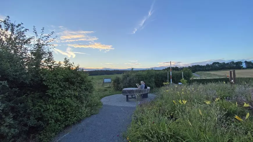 Am ajuns în centrul geografic al Uniunii Europene, un sătuc din Germania cu puțin peste 1.200 de locuitori. Câte localități au deținut acest titlu începând cu 1987