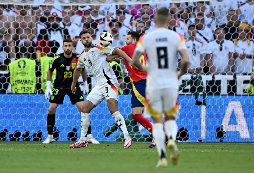 Euro 2024 | Moda petițiilor. Aproape 400.000 de nemți cer rejucarea meciului cu Spania, după ce arbitrul englez Taylor nu a văzut penalty la hențul lui Cucurella