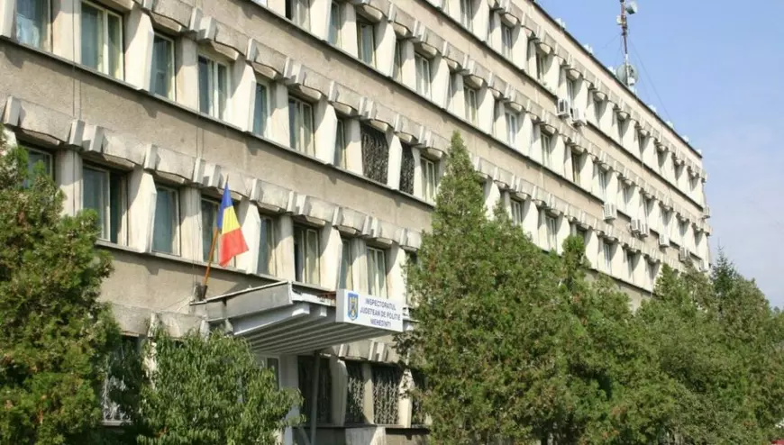 Un fost șef din poliție cere daune de o sută de mii de euro după ce a fost achitat într-un dosar de abuz în serviciu. Instanța: „Este chiar o obligație a statului”