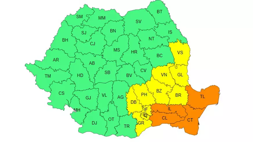 Cod galben şi cod portocaliu de furtuni în mai multe judeţe din ţară. Harta zonelor vizate