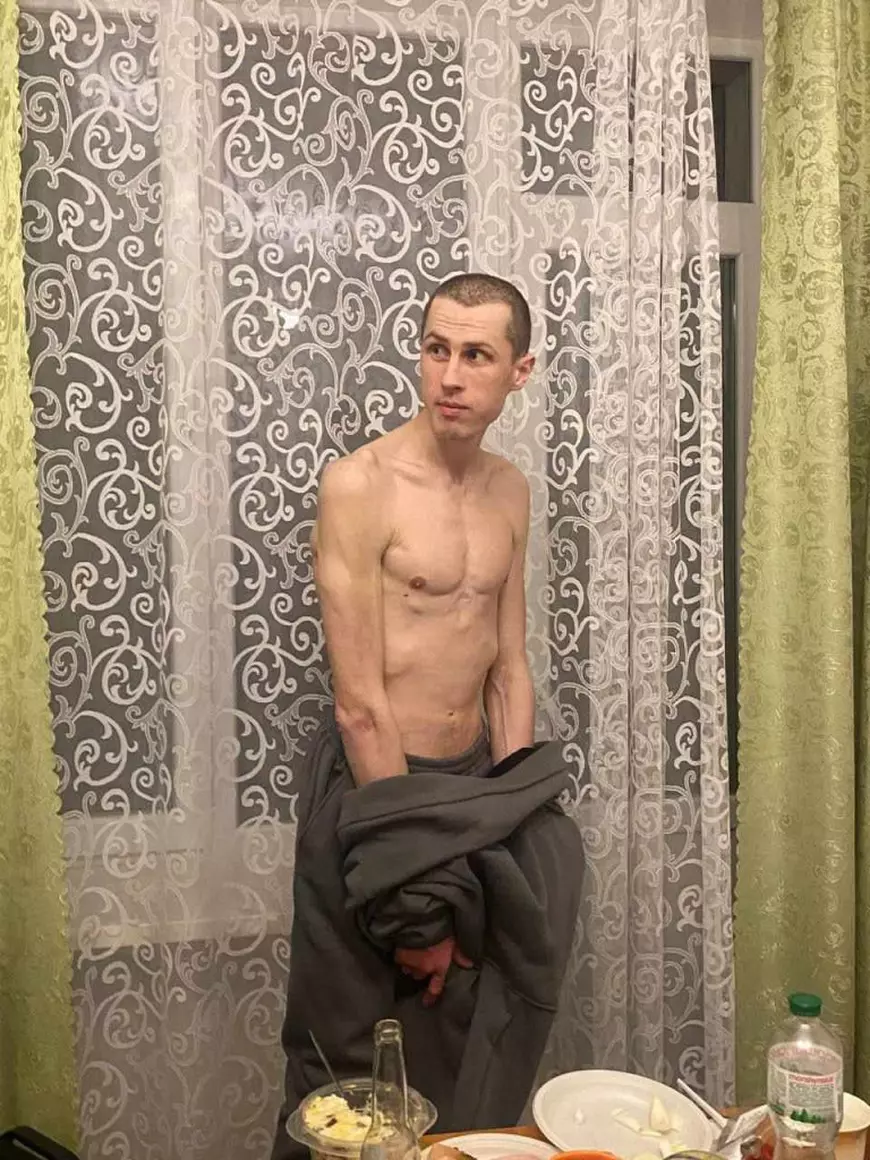 Dezvăluirile șocante ale unui soldat ucrainean care a slăbit 40 de kilograme în detenția rusă: „A venit un șobolan mic și am sărit pe el. Îl vânam de 4 luni”