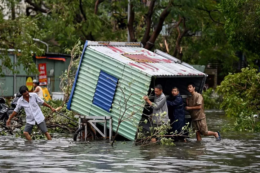 Nouă morţi în Vietnam în urma dezastrului provocat de taifunul Yagi