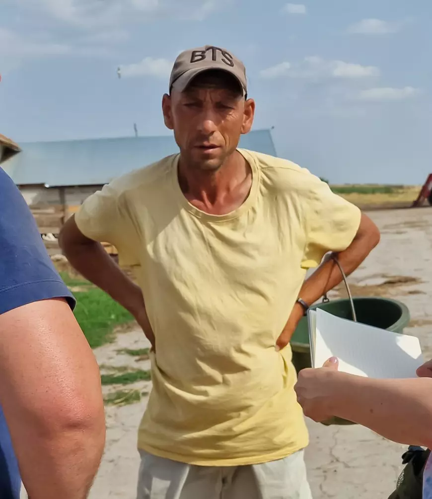 Pe urmele lui Ionuţ Geană, copilul dispărut după ce a fost dus de rude la un saivan din Tulcea unde era „om de curte”.  „L-am văzut când pleca cu o maşină roşie, cu unu’ tatuat”