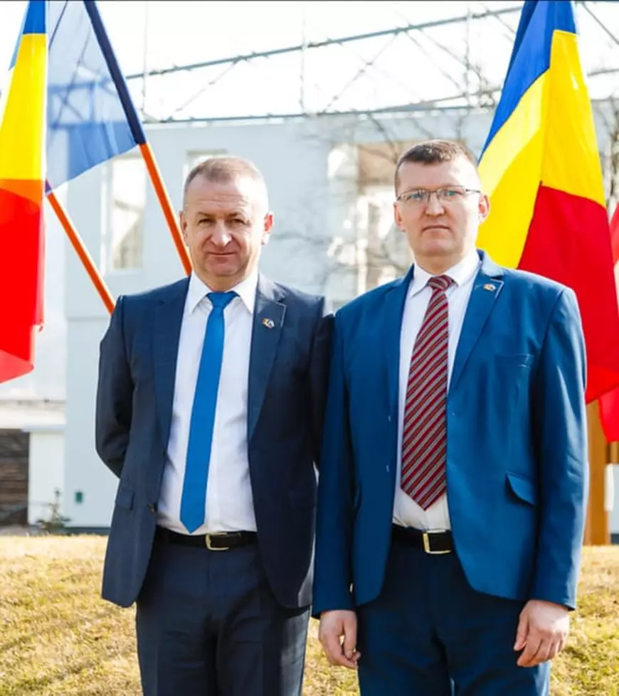 Director de fabrică din Sălaj, apropiat al grupării liberale conduse de Lucian Bode, promotor înfocat al lui Vladimir Putin