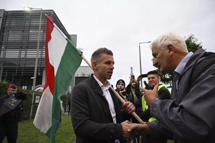 Ample proteste la Budapesta, împotriva „propagandei de stat”. „Ne-am săturat de răutate. Nu ne este frică”