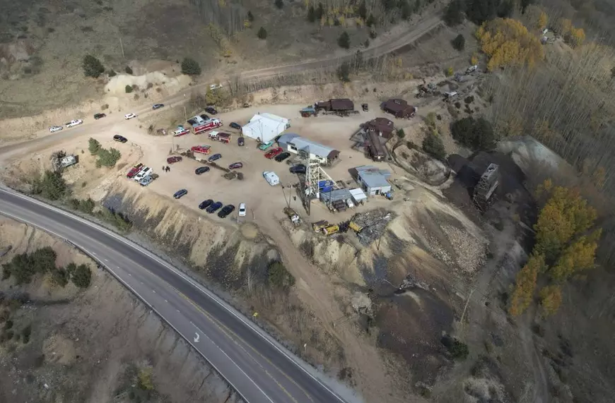 Un om a murit și mai mult de 10 persoane au fost blocate la 300 de metri sub pământ, într-o mină din Colorado | VIDEO