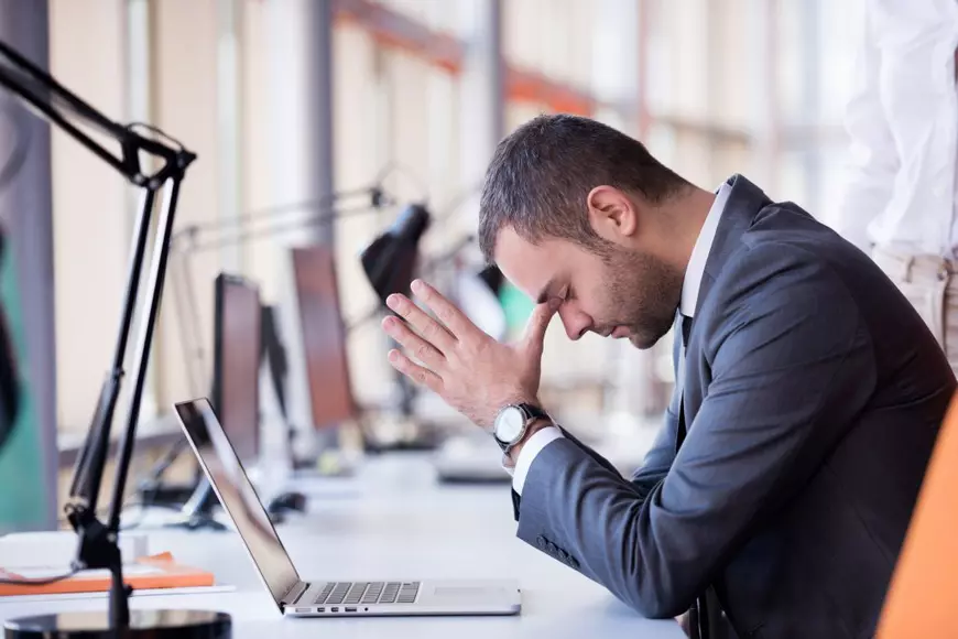 Secretele murdare ale marilor companii IT din România. Dezvăluirile unui insider: „Când apare «cioclul» în sediu, știm că cineva va fi determinat să demisioneze”