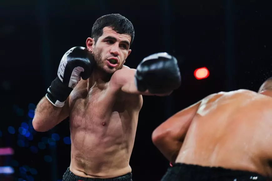 A treia noapte consecutivă de bilete epuizate: HELL Boxing Kings a adus trei TKO și o atmosferă încinsă pe Arena DVTK