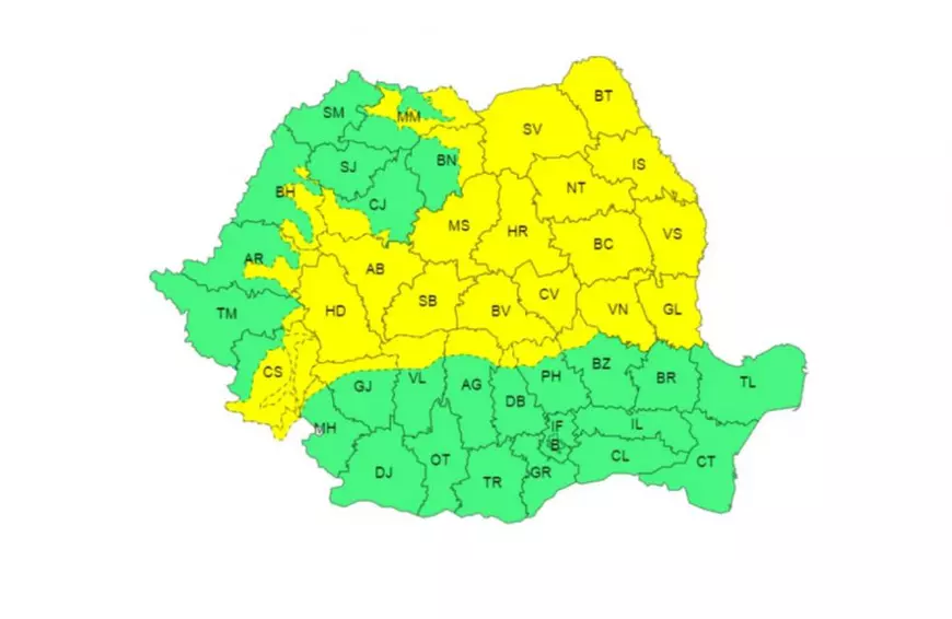 Ploi, lapoviță și ninsori în aproape toată țara, timp de patru zile. ANM a emis trei coduri galbene de vreme rea