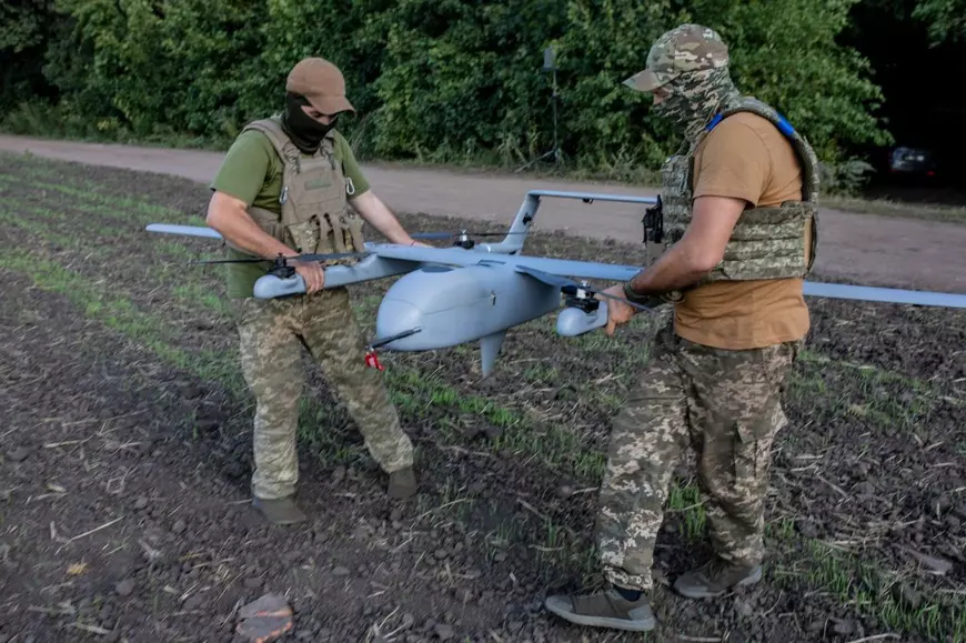 „Războiul dronelor”: Strategia prin care ucrainenii au încetinit avansul forțelor Moscovei. Pierderi masive de blindate în tabăra rușilor - Analiză