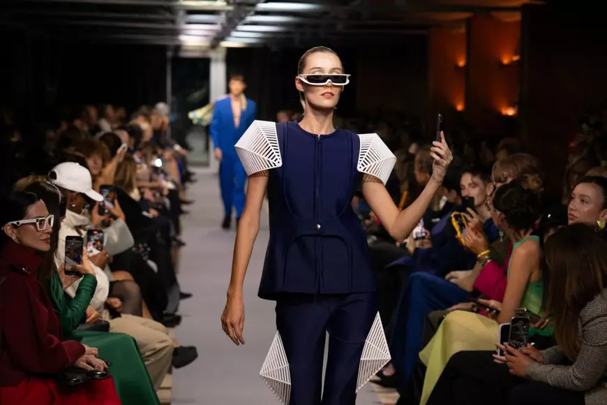 Pierre Cardin și Ahlers, amendați de Comisia Europeană cu 5,7 milioane de euro pentru restricționarea vânzărilor transfrontaliere