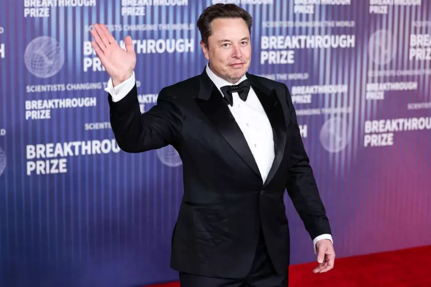 Tatăl lui Elon Musk pledează pentru nașteri planificate din oameni superiori