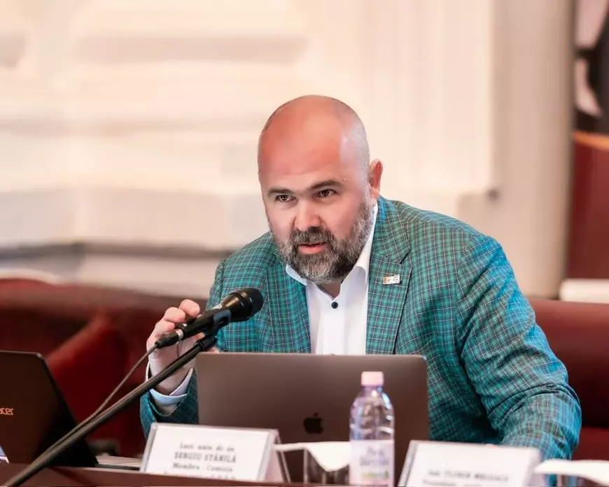 Justiție în ritm de melc. Pronunțarea unei sentințe, amânată șase luni. Motivarea, redactată după alte 100 de zile, doar după ce Libertatea a cerut lămuriri  