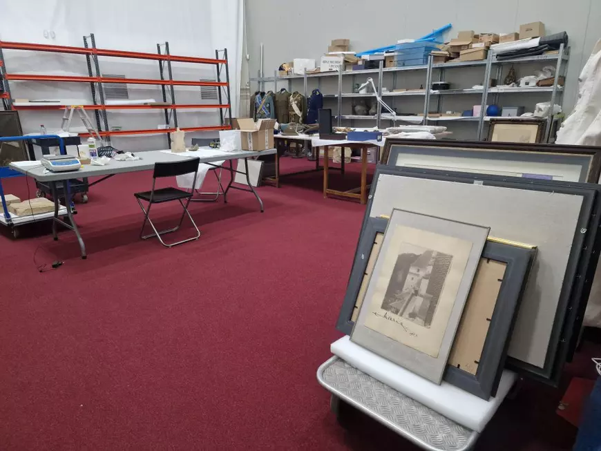 Patrimoniul Muzeului Național de Istorie, în pericol. Guvernul nu oferă banii necesari mutării acestuia într-un sediu provizoriu. „E inestimabil. Dacă se pierde, o să fim niște copii fără mamă, fără tată, fără acte” 