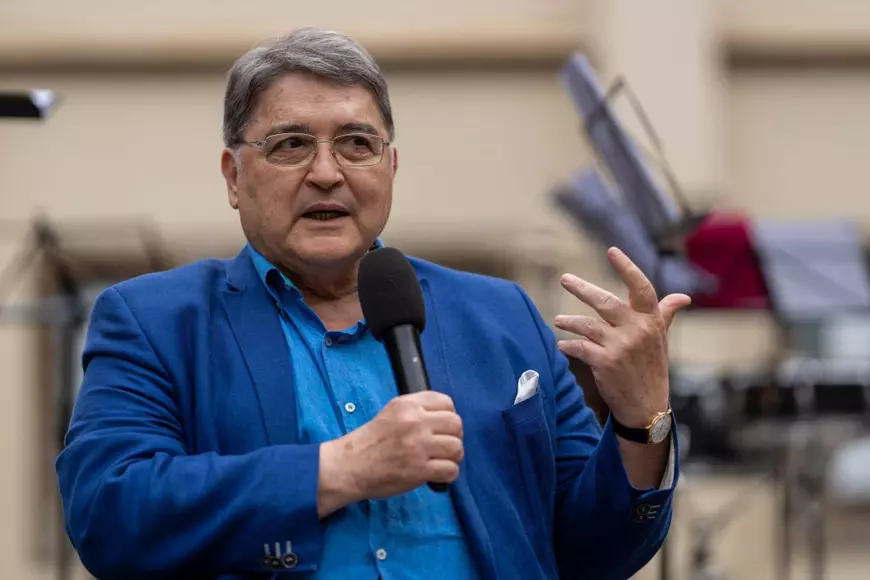 Tensiuni și nedumeriri legate de componența noului guvern: liberalii au luat doar praful de pe tobă. Cum a apărut din neant Radu Marinescu