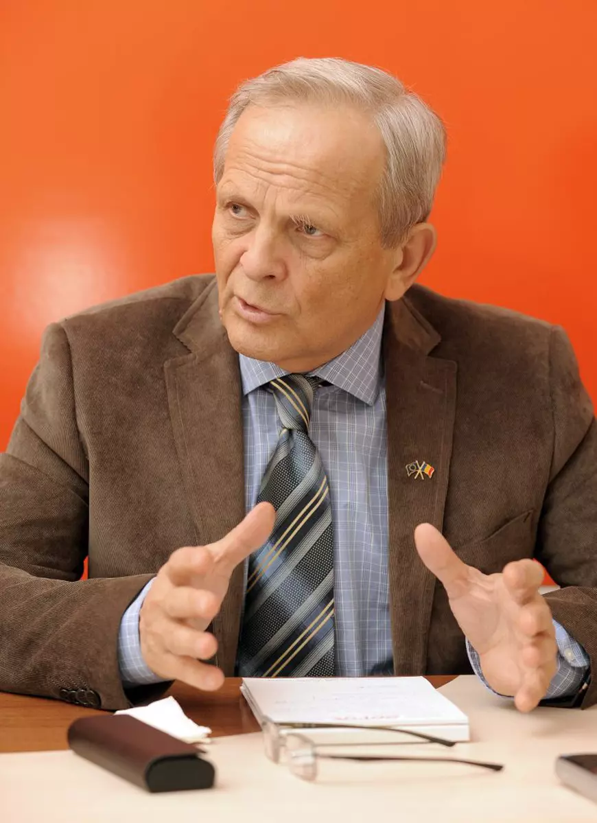 ICE Dunărea – fabrica de valută a lui Ceaușescu și a primilor milionari cu legături în Securitate. Cine a învârtit miliardele de dolari din conturile firmei