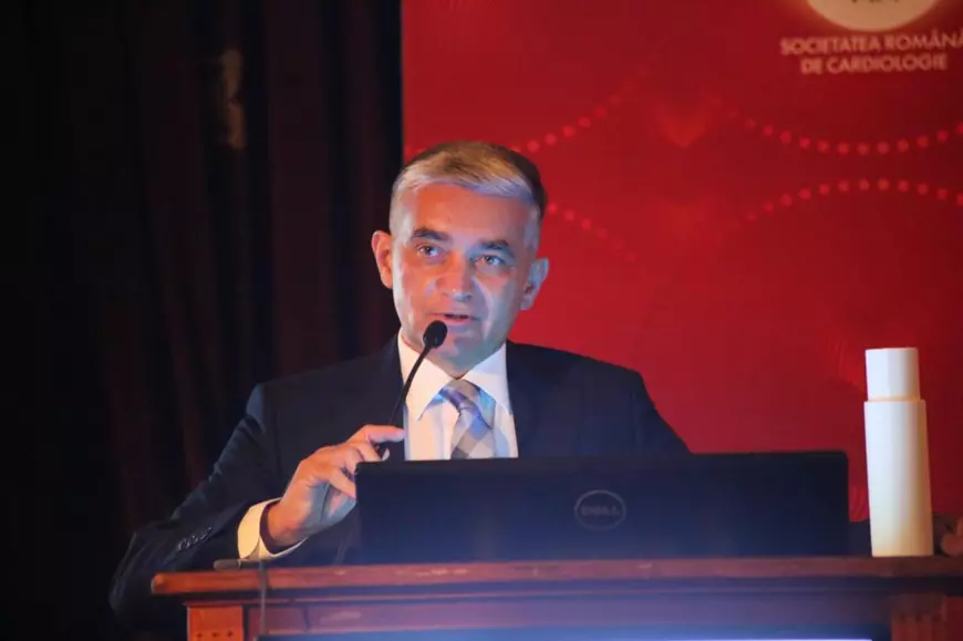 Primarul orașului Suceava, Vlad Oprea, vorbeste in timpul unei conferinte