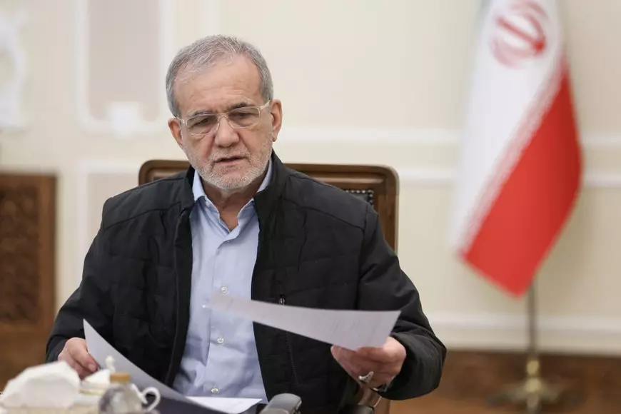 Imagini dure au reapărut în atenția publică: cu ștreangul la gât, un iranian zâmbind înainte de execuție și doi judecători supremi împușcați mortal