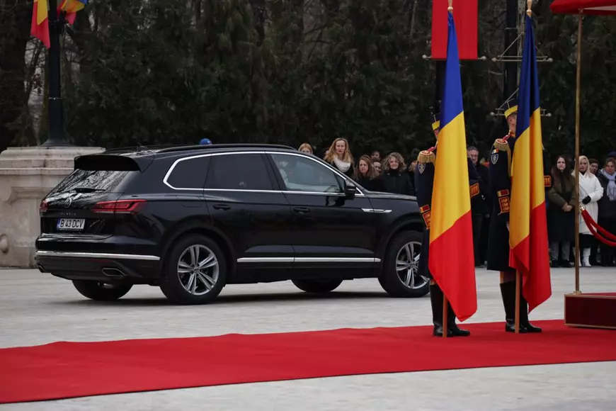 Klaus Iohannis a plecat de la Palatul Cotroceni. Ilie Bolojan e noul președinte interimar al României