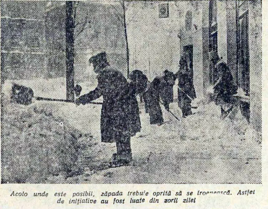 Cum a scăpat România de Marele Viscol din 1954. Raportările halucinante ale propagandei: 61.945 de femei au curățat 5.000 de acoperișuri și 30 de străzi într-o zi