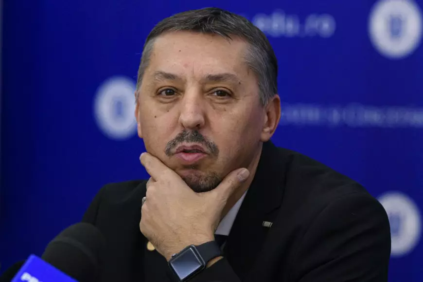 Antonescu se făcu oleacă Georgescu. În educație, se dezbate ca să nu se schimbe nimic