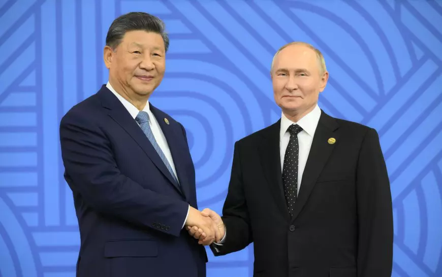Ce i-a spus Vladimir Putin la telefon președintelui chinez Xi Jinping, pe care l-a sunat luni: „China este bucuroasă”