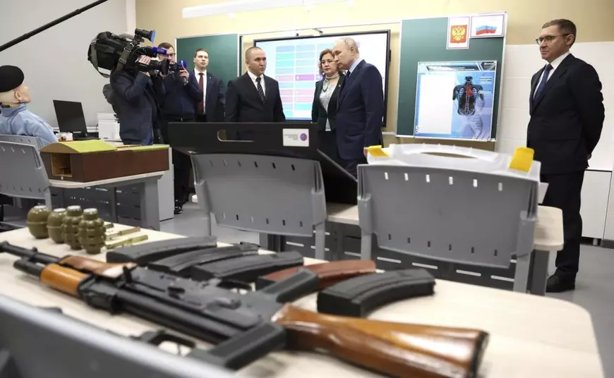 Cum se pregătesc elevii din Ucraina pentru viitor. „Serviciul militar este datoria și obligația fiecărui om”