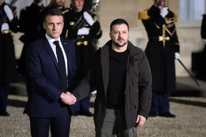 Emmanuel Macron și Volodymyr Zelensky. Foto: Shutterstock