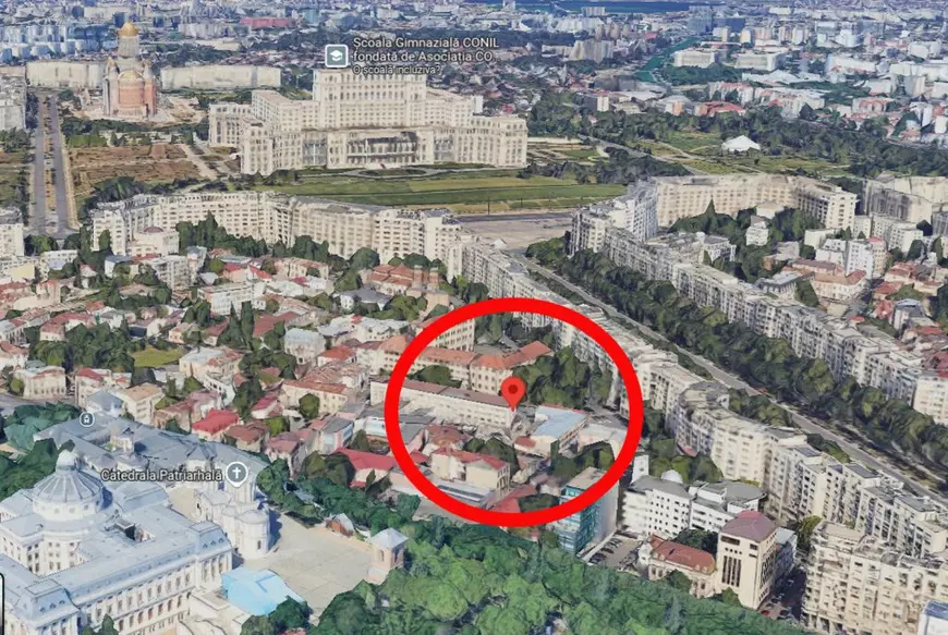 Arestul Central al Poliției Capitalei este între Palatul Parlamentului și Patriarhie, în spatele blocurilor de pe Bulevardul Unirii. Foto: Google Maps