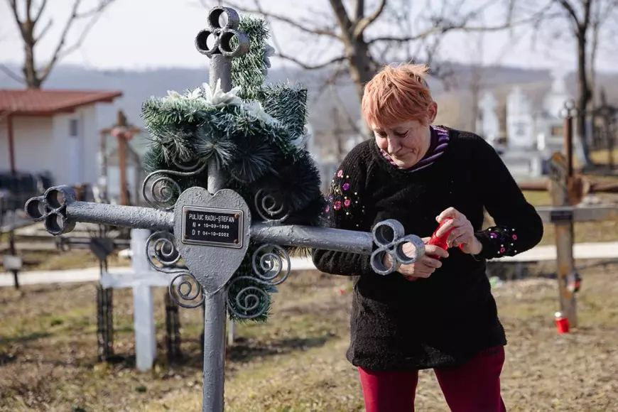Un ruso-ucrainean a pornit un război pentru hrean într-un sat din Vaslui: „Mi-am luat amendă, dar el săracu’ a stat 8 zile în spital”