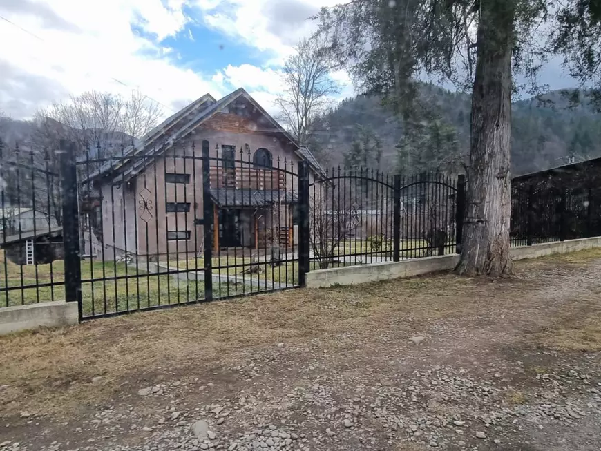 Un primar a stat patru luni după gratii pentru o „suspiciune rezonabilă”. Detectiv în propria cauză